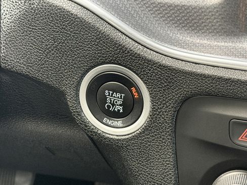 Used 2013 Dodge Charger R/T image 31