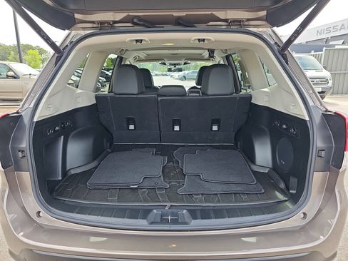 Used 2024 Subaru Forester Limited image 17