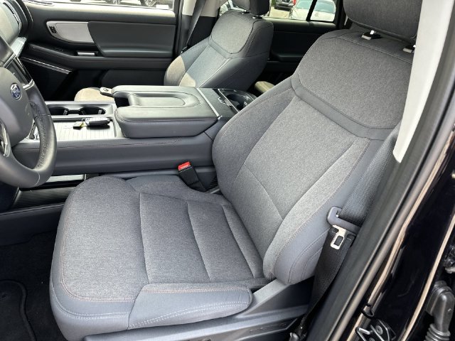 Used 2025 Ford Expedition Max Active AWD/4WD image 16