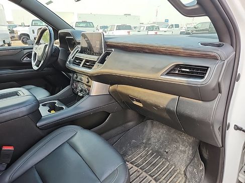 Certified 2023 Chevrolet Suburban Z71 w/ Luxury Package AWD/4WD image 53