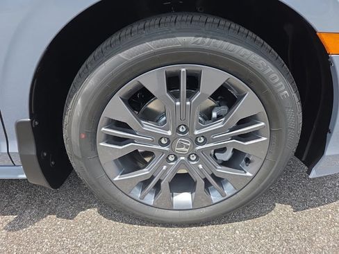 New 2026 Honda Odyssey Touring image 10