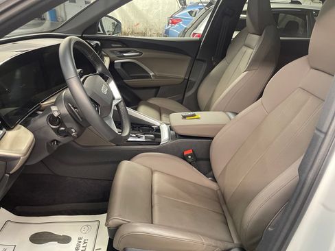 Used 2025 Audi Q5 Premium Plus w/ Premium Plus AWD/4WD image 15