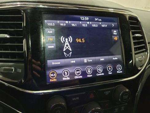 Used 2019 Jeep Grand Cherokee Limited image 33