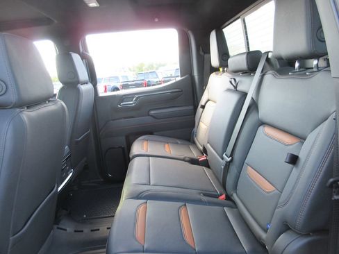 Used 2025 GMC Sierra 1500 AT4 w/ AT4 Premium Package AWD/4WD image 24