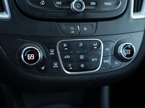 Used 2024 Chevrolet Malibu LT FWD image 15
