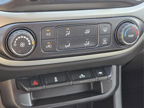 Used 2021 Chevrolet Colorado LT w/ LT Convenience Package RWD image 28
