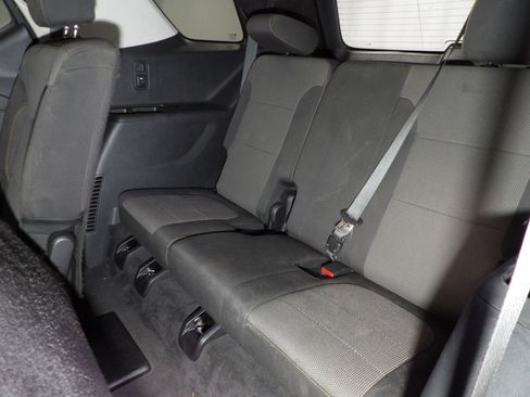 Used 2020 Chevrolet Traverse LS FWD image 13