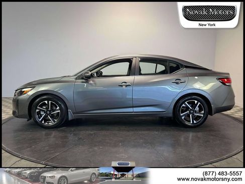 Used 2025 Nissan Sentra SV w/ All-Weather Package FWD image 5