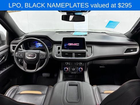 Used 2024 GMC Yukon XL AT4 w/ Technology Package image 10