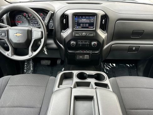 Used 2020 Chevrolet Silverado 1500 Custom w/ Custom Value Package image 16