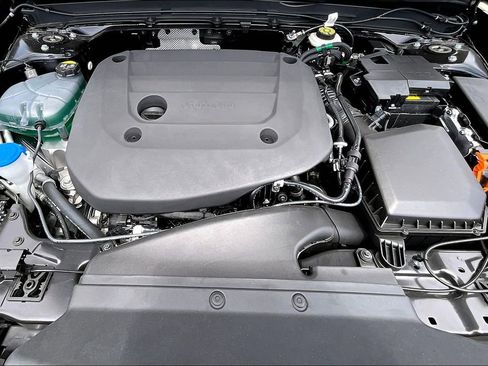 New 2026 Volvo XC40 B5 Ultra w/ Climate Package image 24