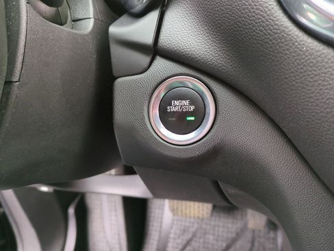 Certified 2022 Chevrolet Equinox LT image 16