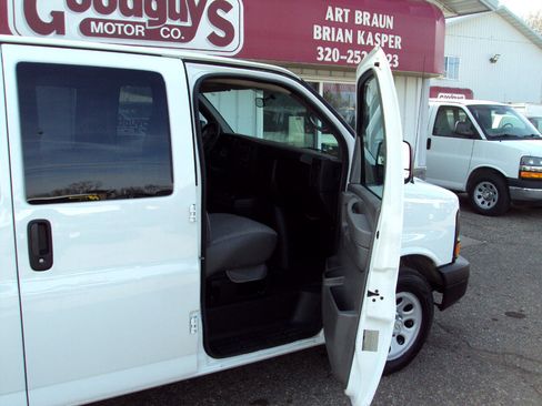 Used 2013 Chevrolet Express 1500 LS image 13