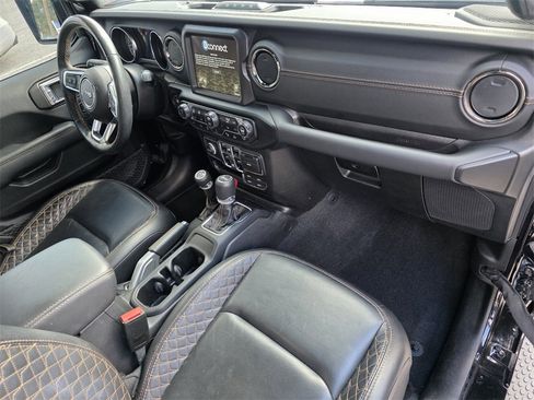 Used 2021 Jeep Wrangler Unlimited Sahara image 34