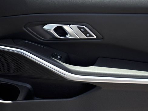 Used 2022 BMW 330i Sedan w/ Premium Package 2 image 18