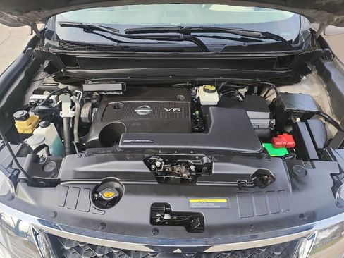 Used 2014 Nissan Pathfinder SL w/ Trailer Tow Package image 39