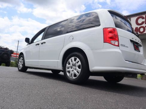 Used 2019 Dodge Grand Caravan SE w/ UConnect Hands-Free Group FWD image 20