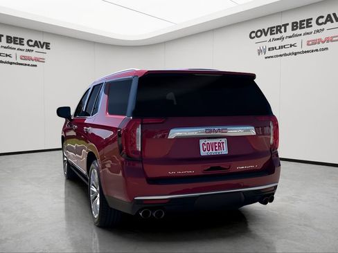 Used 2024 GMC Yukon Denali w/ Denali Reserve Package image 7