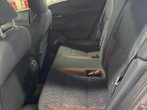 Used 2023 Nissan Kicks SR image 19