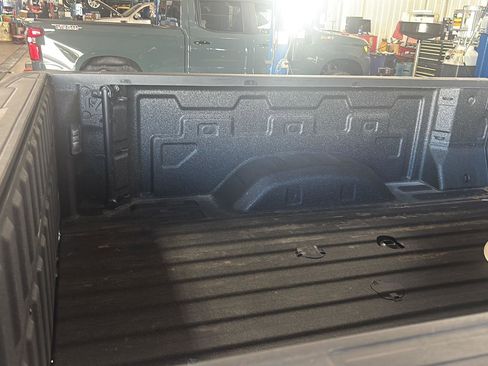 Used 2025 GMC Sierra 3500 Denali Ultimate image 8