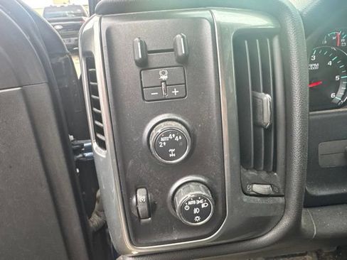 Used 2017 Chevrolet Silverado 1500 LT w/ All Star Edition AWD/4WD image 9