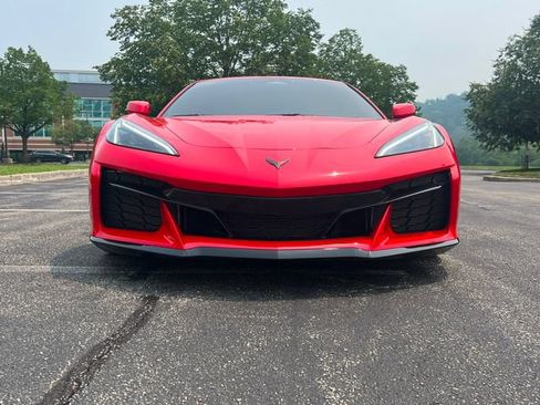 Used 2025 Chevrolet Corvette Z06 w/ Battery Protection Package RWD image 9