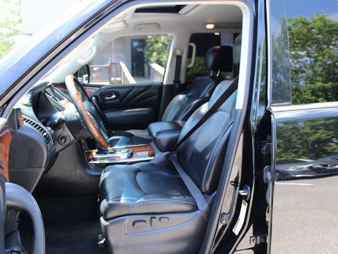 Used 2017 INFINITI QX80 2WD w/ Deluxe Technology Package image 12