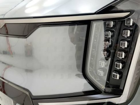Used 2024 Kia EV9 GT-Line AWD/4WD image 24