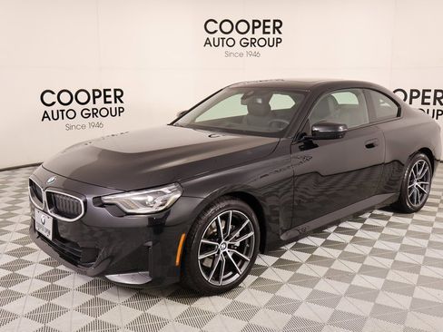 Used 2025 BMW 230i xDrive 230i xDrive w/ Premium Package image 11