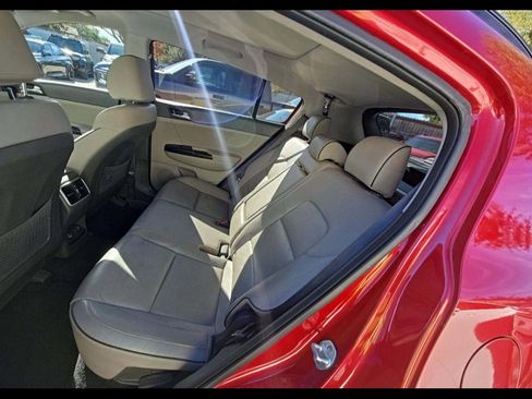 Used 2018 Kia Sportage SX image 12