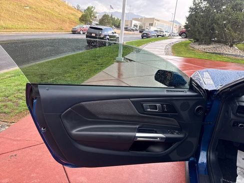 Used 2024 Ford Mustang GT RWD image 12