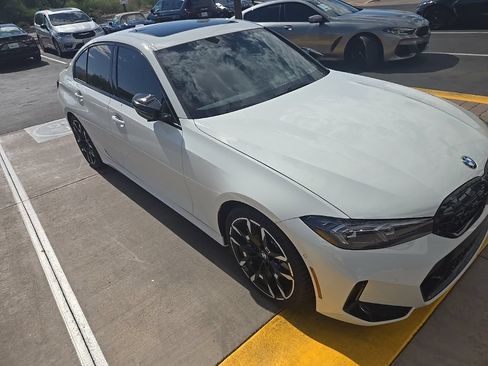 Used 2025 BMW M340i RWD image 3