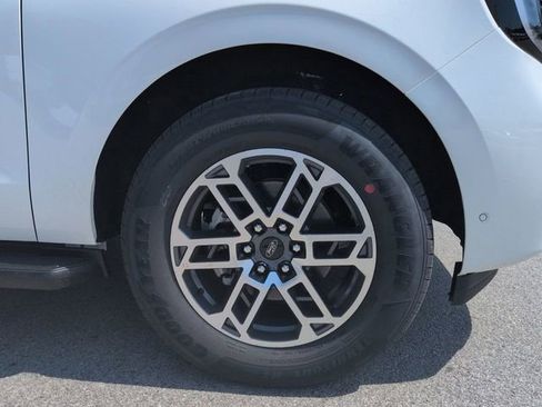 New 2025 Ford Expedition Max Active image 10