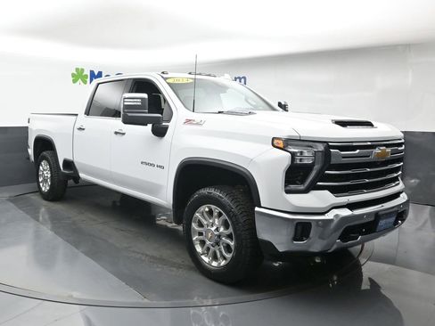 Certified 2024 Chevrolet Silverado 2500 LTZ w/ LTZ Convenience Package image 2