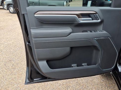 New 2026 Chevrolet Silverado 2500 LT image 18