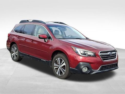 Used 2018 Subaru Outback 2.5i Limited image 1