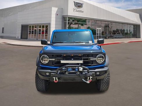 Used 2022 Ford Bronco 2-Door w/ Sasquatch Package AWD/4WD image 2