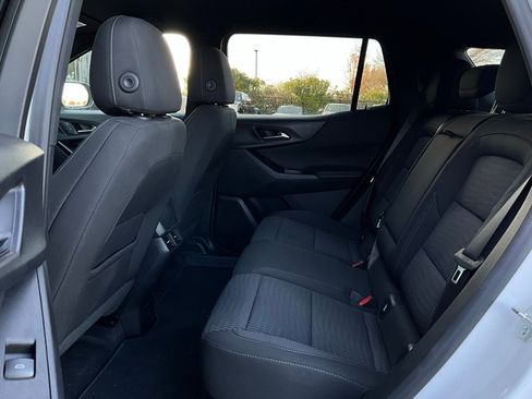 Used 2025 Chevrolet Equinox LT image 11