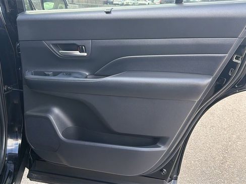 Certified 2025 Toyota Grand Highlander AWD image 38