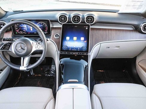 Certified 2025 Mercedes-Benz GLC 300 4MATIC image 13