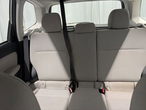 Used 2015 Subaru Forester 2.5i AWD/4WD image 16