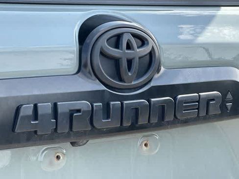 Used 2023 Toyota 4Runner TRD Off-Road Premium w/ Off Road Premium Plus Package AWD/4WD image 19