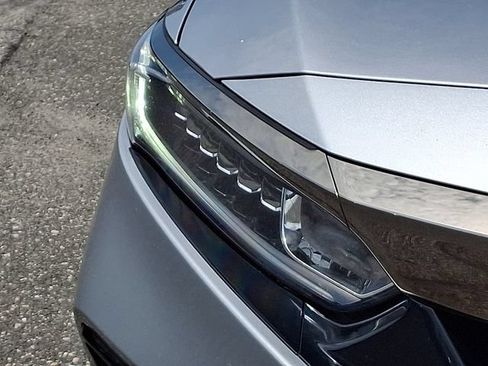 Used 2018 Honda Accord Sport image 27