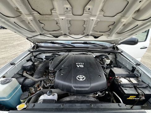 Used 2014 Toyota Tacoma 4x4 Access Cab V6 w/ SR5 Package image 20