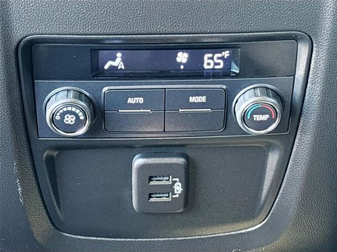 Used 2023 Buick Enclave Essence w/ Experience Buick Package image 25