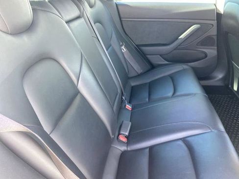 Used 2019 Tesla Model 3 Mid Range image 22