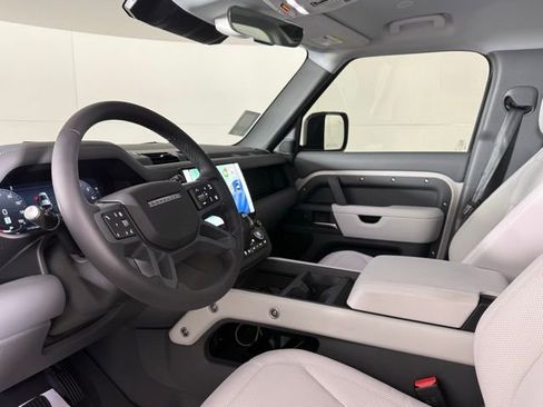 New 2026 Land Rover Defender 110 X-Dynamic SE AWD/4WD image 6