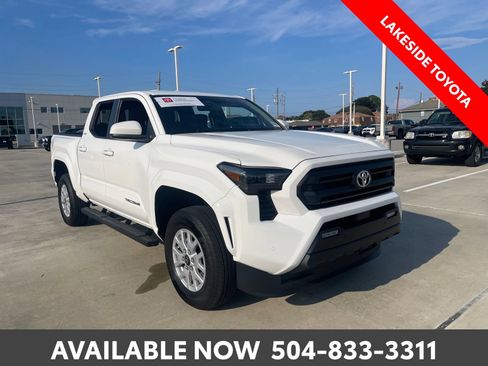 Certified 2025 Toyota Tacoma SR5 w/ SR5 Upgrade Package AWD/4WD image 8