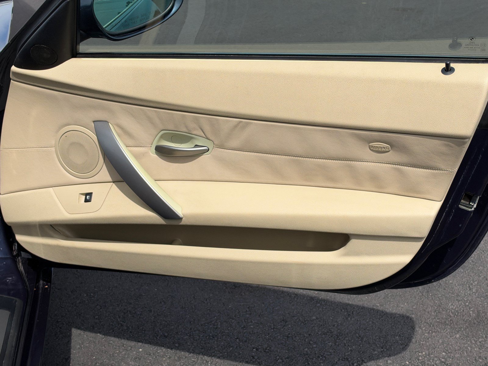 Used 2005 BMW Z4 2.5i RWD image 14