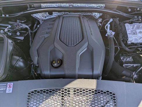 New 2026 Porsche Macan image 27